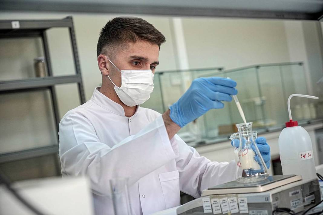 Mehmetçiğin içtiği sütten, yediği konserveye kadar hepsi buradan geçiyor! Moleküllerine kadar incleniyor 1